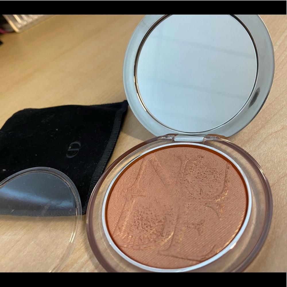 DIOR DIORSKIN NUDE HIGHLIGHTER: 004 BRONZED GLOW